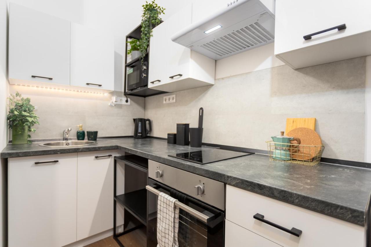 Green Goblin Apartment With Free Private Parking Budapeszt Zewnętrze zdjęcie