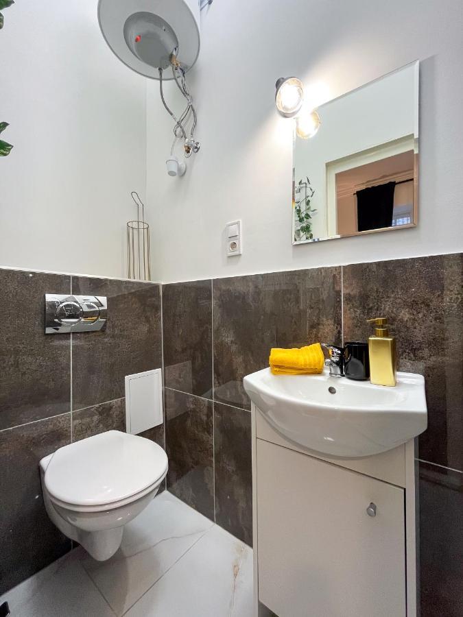 Green Goblin Apartment With Free Private Parking Budapeszt Zewnętrze zdjęcie
